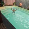 moment détente dans la piscine